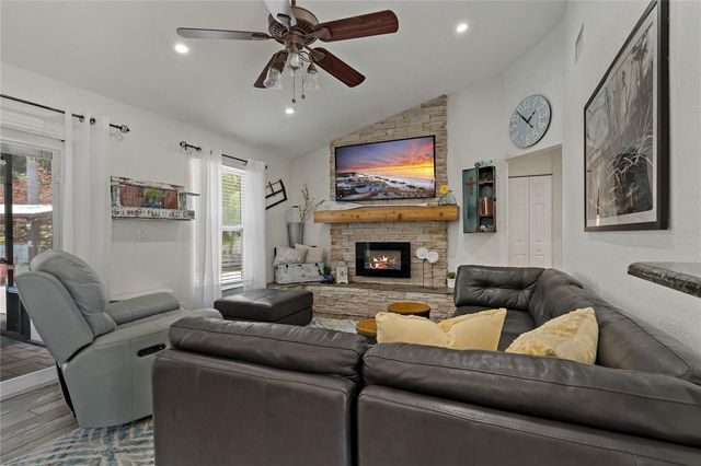 808 RUSTIC OAKS DRIVE, Palm Harbor, FL 34684