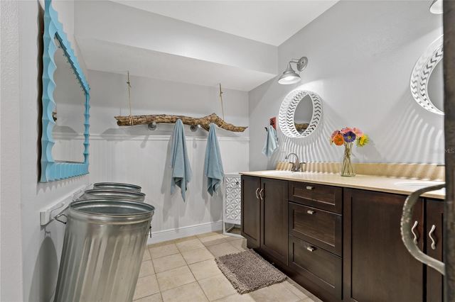 808 RUSTIC OAKS DRIVE, Palm Harbor, FL 34684