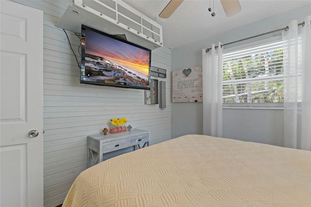 808 RUSTIC OAKS DRIVE, Palm Harbor, FL 34684