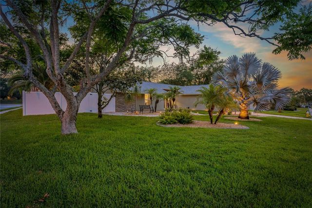 808 RUSTIC OAKS DRIVE, Palm Harbor, FL 34684