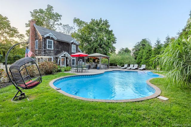 145 Shore Road, Mount Sinai, NY 11766
