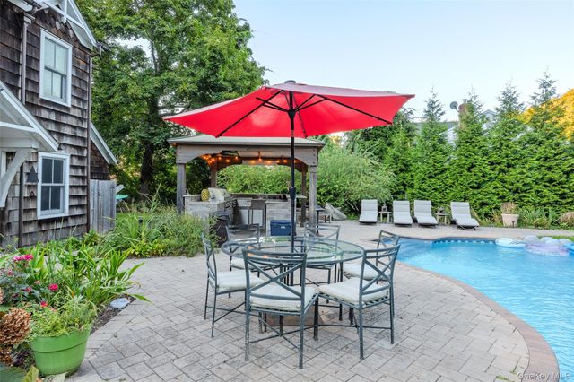 145 Shore Road, Mount Sinai, NY 11766