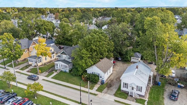 814 MCKINLEY STREET, Oshkosh, WI 54901