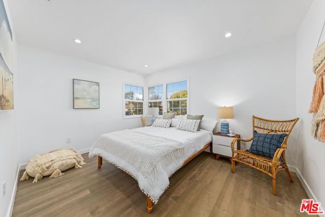 2957 Midvale Avenue, Los Angeles, CA 90064