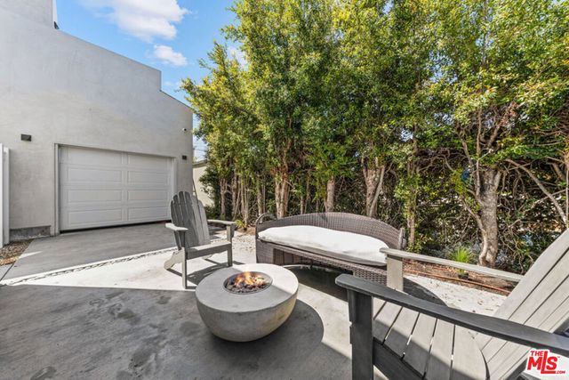 2957 Midvale Avenue, Los Angeles, CA 90064