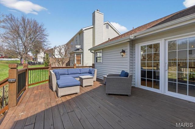 631 Loehr Estates Drive, Ballwin, MO 63021