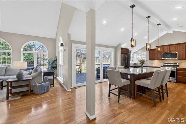 631 Loehr Estates Drive, Ballwin, MO 63021