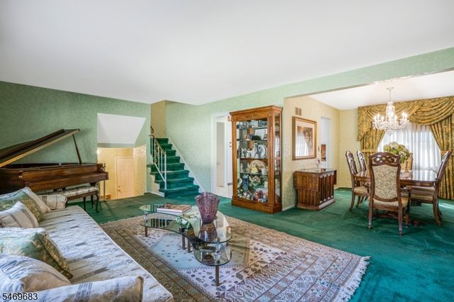 14 Woodside Rd, Springfield Twp., NJ 07081