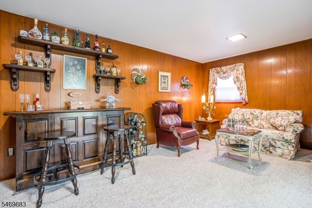 14 Woodside Rd, Springfield Twp., NJ 07081