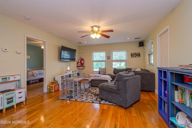 965 Beacon Avenue, Brick, NJ 08723