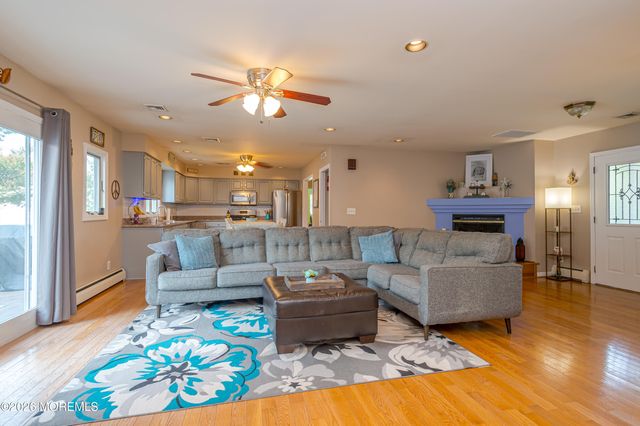 965 Beacon Avenue, Brick, NJ 08723
