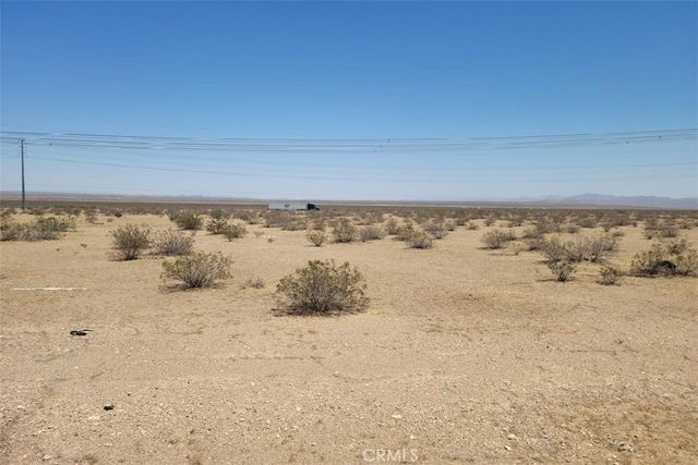 38 Calico Road, Adelanto, CA 92301