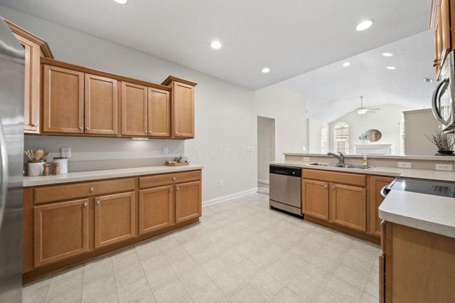 6295 Donegan Way, Dublin, OH 43016