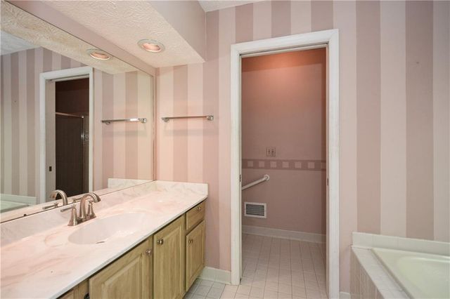 2261 Byron SW Court, Marietta, GA 30064