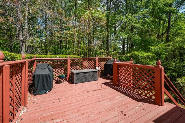 2261 Byron SW Court, Marietta, GA 30064