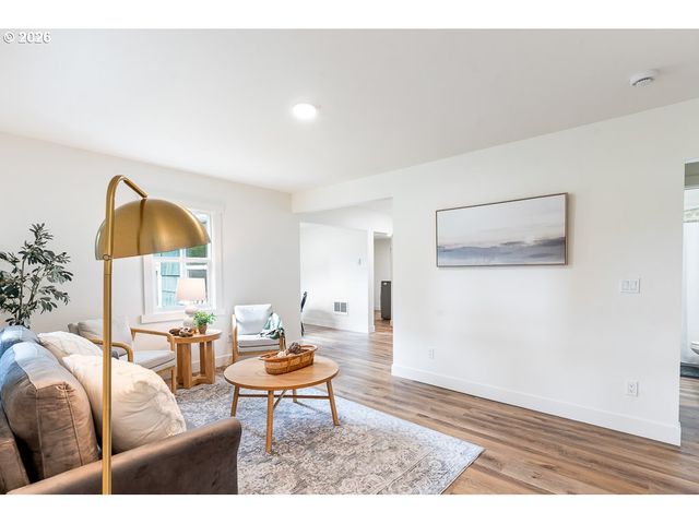 1189 Ne TURNER Dr, Hillsboro, OR 97124