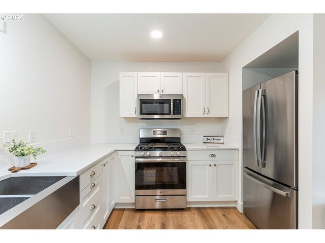 1189 Ne TURNER Dr, Hillsboro, OR 97124