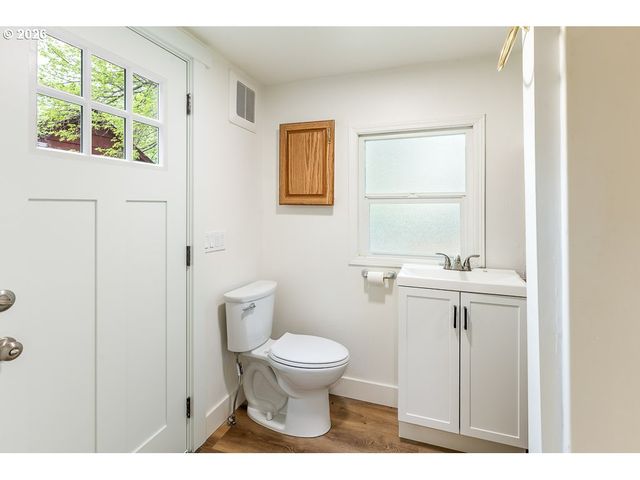 1189 Ne TURNER Dr, Hillsboro, OR 97124