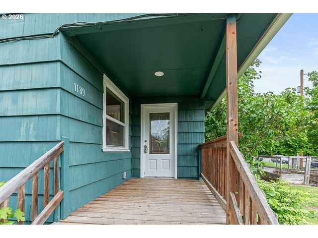 1189 Ne TURNER Dr, Hillsboro, OR 97124