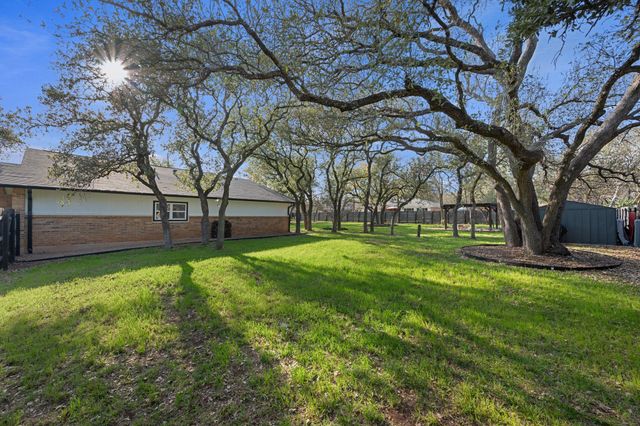 116 Southcross RD, Georgetown, TX 78628