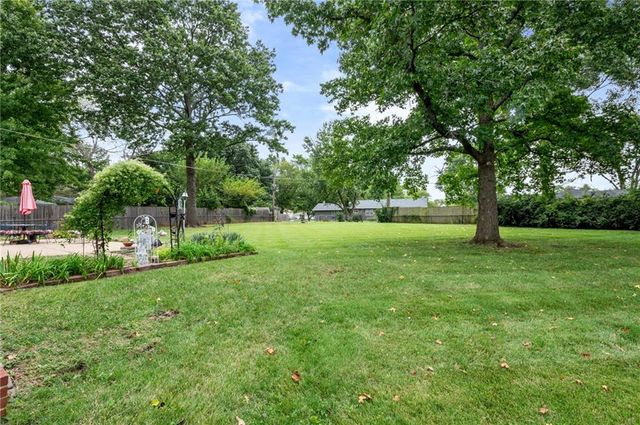 1103 W Ashbury Street, Olathe, KS 66061