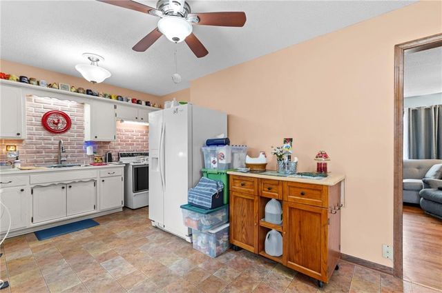 1103 W Ashbury Street, Olathe, KS 66061