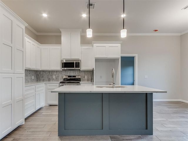 11600 SW 15th Terrace, Yukon, OK 73099