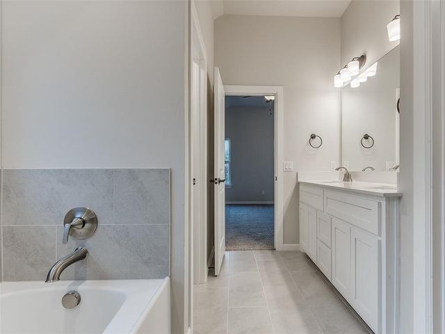 11600 SW 15th Terrace, Yukon, OK 73099