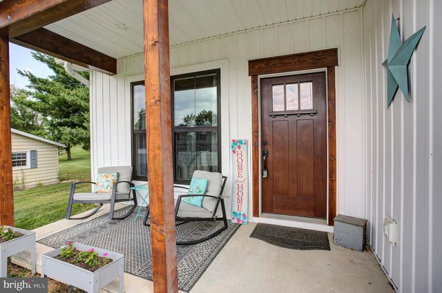 1311 MARVIC DR., Chambersburg, PA 17202