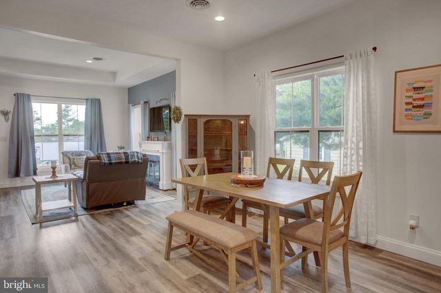 1311 MARVIC DR., Chambersburg, PA 17202