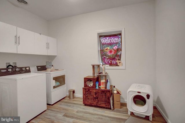 1311 MARVIC DR., Chambersburg, PA 17202