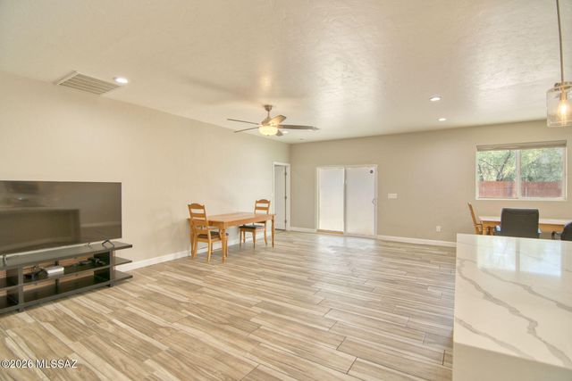 3304 E Elida Street, Tucson, AZ 85716