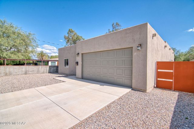 3304 E Elida Street, Tucson, AZ 85716