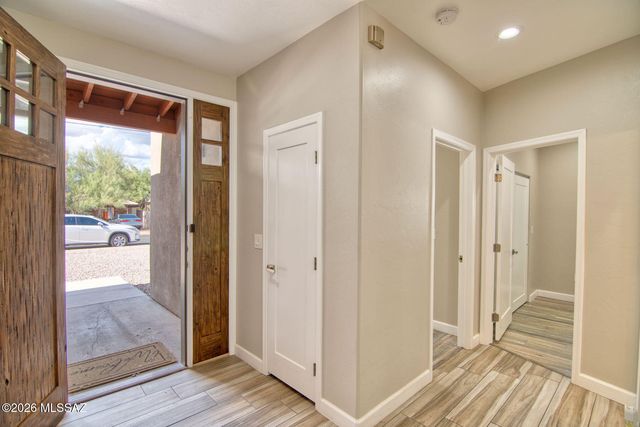 3304 E Elida Street, Tucson, AZ 85716