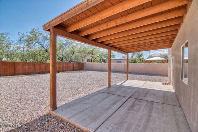 3304 E Elida Street, Tucson, AZ 85716