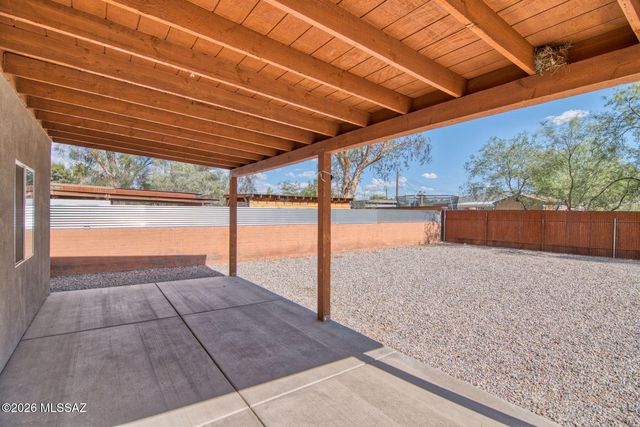 3304 E Elida Street, Tucson, AZ 85716