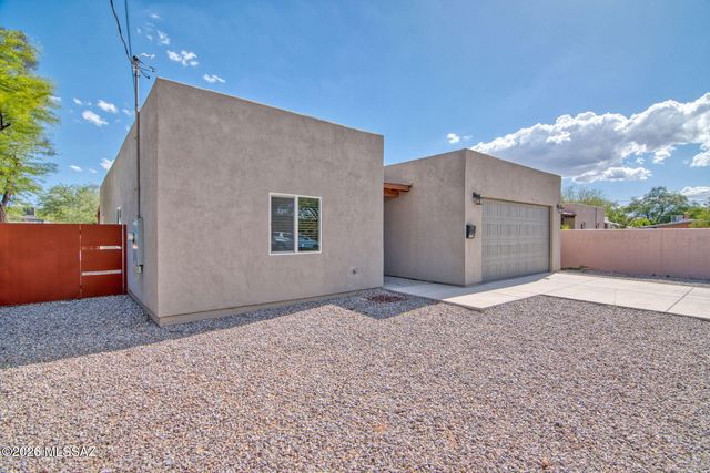 3304 E Elida Street, Tucson, AZ 85716