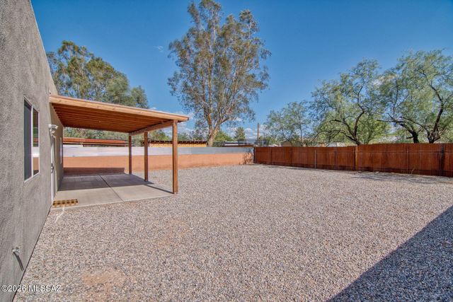 3304 E Elida Street, Tucson, AZ 85716
