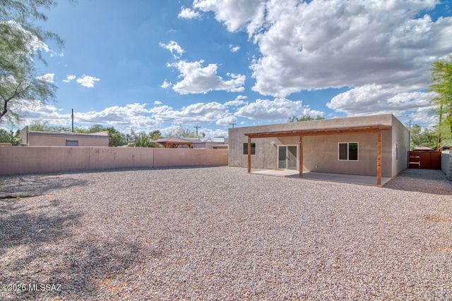 3304 E Elida Street, Tucson, AZ 85716