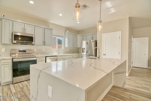 3304 E Elida Street, Tucson, AZ 85716