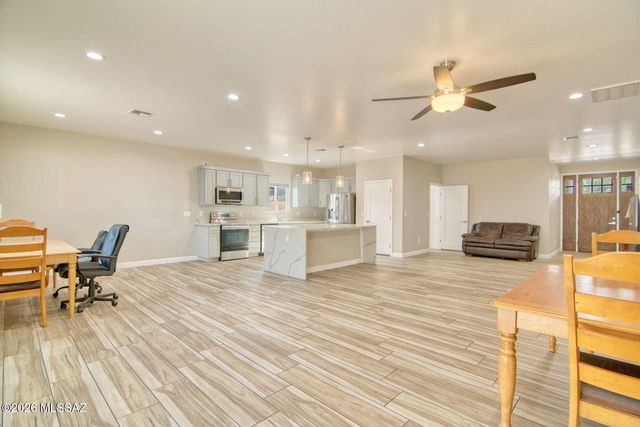 3304 E Elida Street, Tucson, AZ 85716