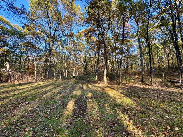 Mountain Laurel Drive, Middletown, CT 06457