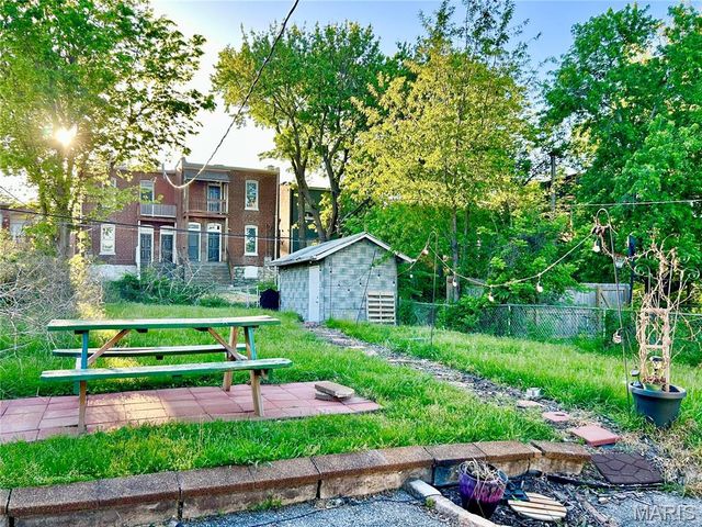 3823 Michigan Avenue, St Louis, MO 63118