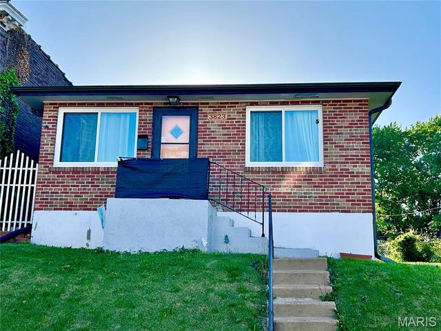3823 Michigan Avenue, St Louis, MO 63118