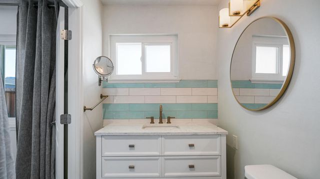 43255 Illinois Avenue, Palm Desert, CA 92211