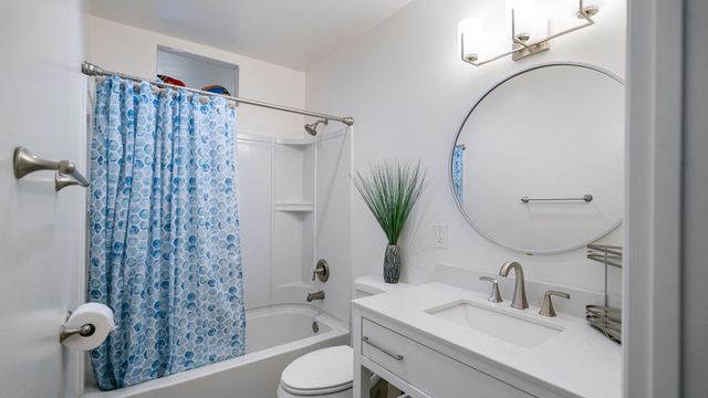43255 Illinois Avenue, Palm Desert, CA 92211