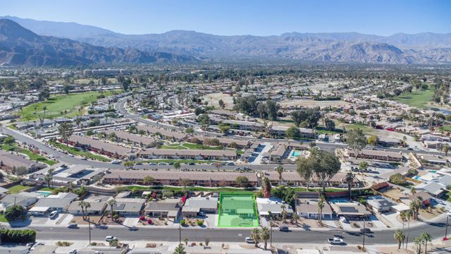 43255 Illinois Avenue, Palm Desert, CA 92211