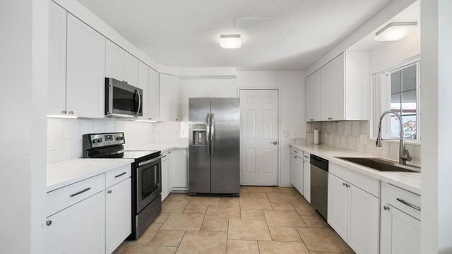 43255 Illinois Avenue, Palm Desert, CA 92211