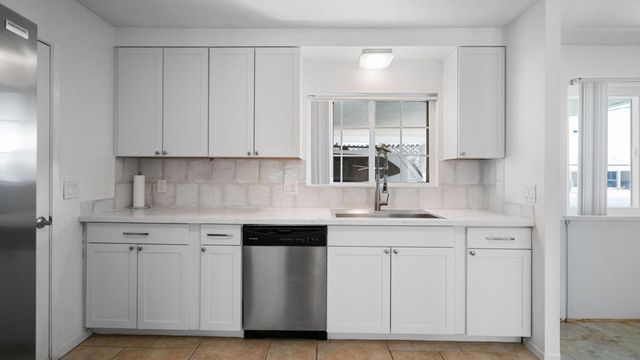 43255 Illinois Avenue, Palm Desert, CA 92211