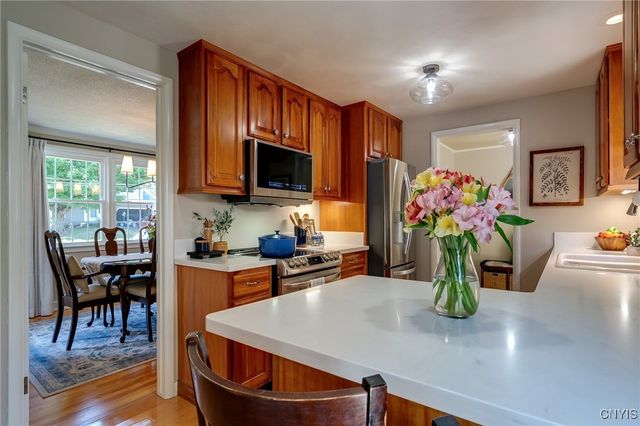 8228 Exeter Drive, Lysander, NY 13027